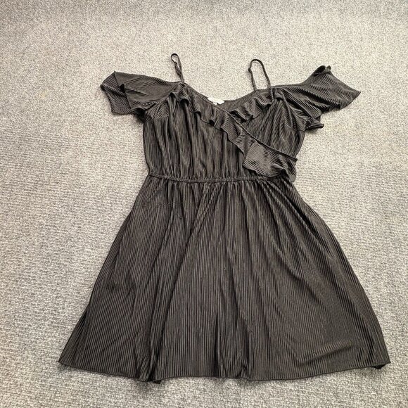 Candies Dress Women’s Large Black Cold Shoulder Plisse Ruffle Dark‎ Fairy Boho - Picture 3 of 14